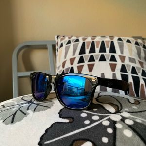 Blue mirrored sunglasses